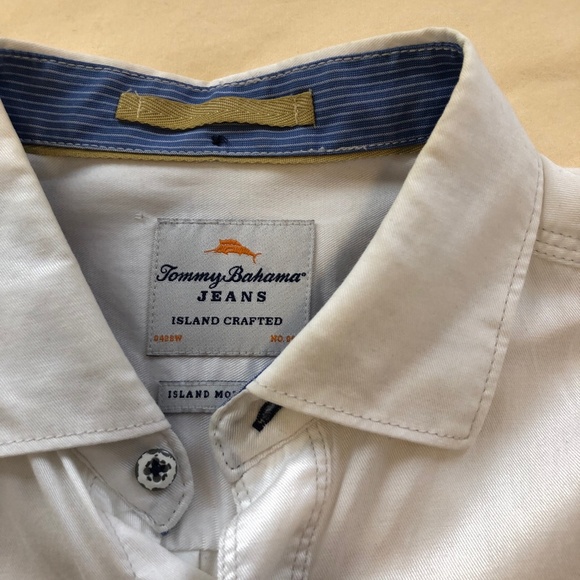 Men's Tommy Bahama White Lyocell/Cotton Shirt - Picture 3 of 16